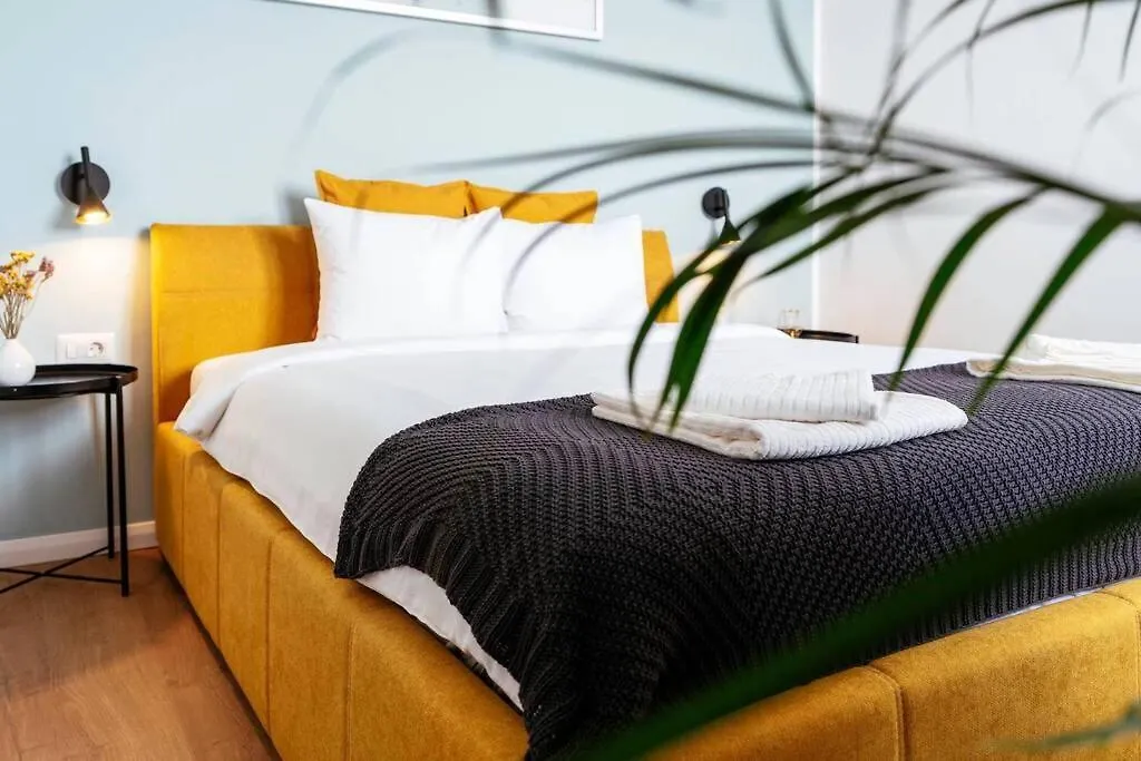 Beautiful Apartment - Top Location - Netflix+Balcony Bucareste
