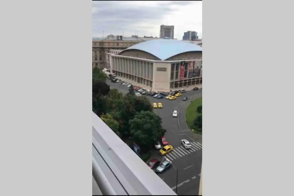 Beautiful Apartment - Top Location - Netflix+Balcony Bucharest Romania