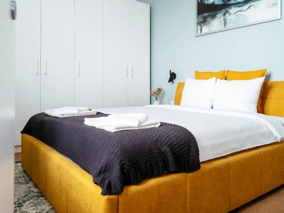 Beautiful Apartment - Top Location - Netflix+Balcony Βουκουρέστι